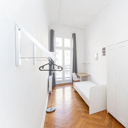 Rent this 9 bed room on Kaiser-Friedrich-Straße 48 in 10627 Berlin, Germany