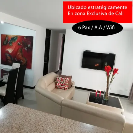 Rent this 3 bed apartment on Avenida 5B Norte in Comuna 2, 760050 Cali