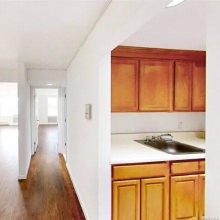 Image 5 - 84-70 129th Street, New York, NY 11415, USA - Apartment for sale
