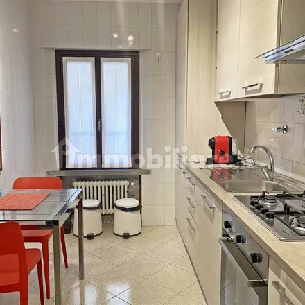 Image 2 - Vicolo del Falcone 20, 40124 Bologna BO, Italy - Apartment for rent
