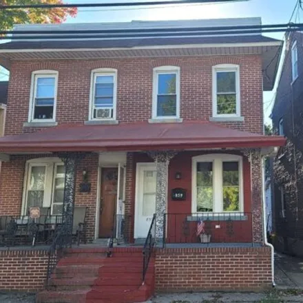 Image 1 - 859 Spruce Street, Trenton, NJ 08638, USA - House for sale