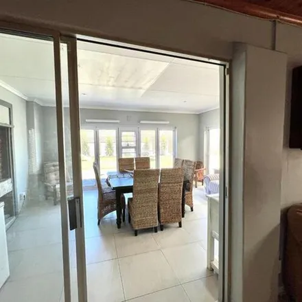 Image 3 - Pickering Street, Newton Park, Gqeberha, 7162, South Africa - Apartment for rent
