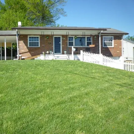 Buy this 3 bed house on 804 Fuselage Avenue in Middle River, MD 21220
