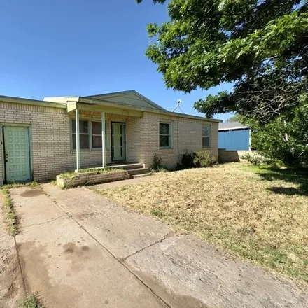 Buy this 3 bed house on 1155 East Cuthbert Avenue in Midland, TX 79701