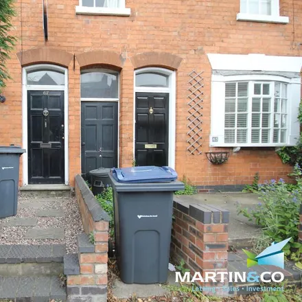 Rent this 4 bed townhouse on Metchley Lane in Harborne, B17 0HT