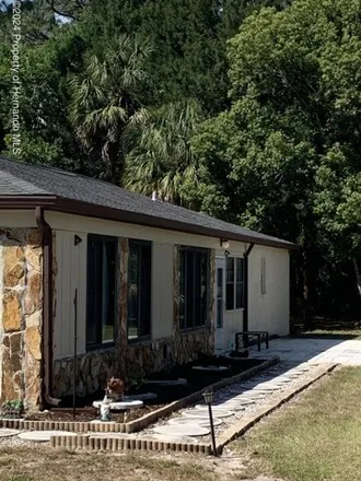 Buy this 3 bed house on 10 Jamica Street in Citrus County, FL 34446
