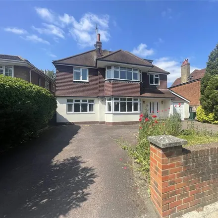 Rent this 6 bed house on 51 Athenaeum Road in Oakleigh Park, London