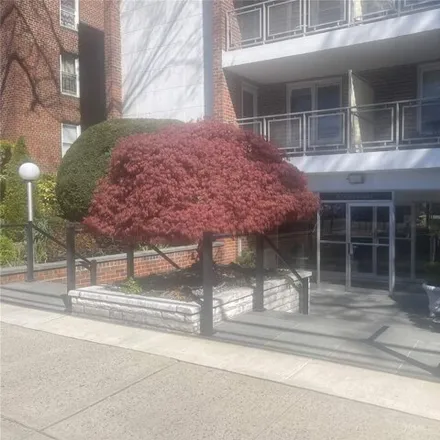 Buy this studio apartment on 110 Brooklyn Avenue in Village of Freeport, NY 11520