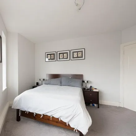 Image 7 - Belsize Grove, London, NW3 4QX, United Kingdom - Apartment for rent