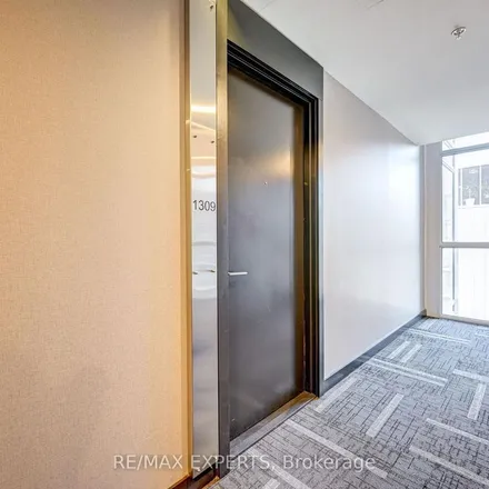 Rent this 1 bed apartment on Envers Chapin Gallery in Abbey Lane, Old Toronto
