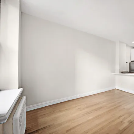 Rent this studio apartment on 122 East 27th Street in New York, NY 10016