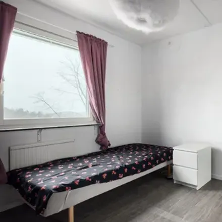 Image 1 - Terapivägen 10D, 141 55 Huddinge, Sweden - Room for rent