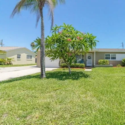 Image 3 - 309 W Claridge St, Satellite Beach, Florida, 32937 - House for sale