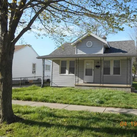 Rent this 2 bed house on 7041 Chalmers Avenue in Warren, MI 48091