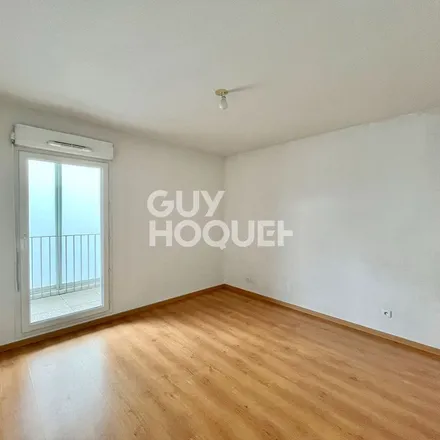 Rent this 3 bed apartment on 3 Rue Jacqueline Auriol in 31400 Toulouse, France
