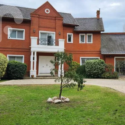 Rent this 4 bed house on unnamed road in San Nicolás, Buenos Aires