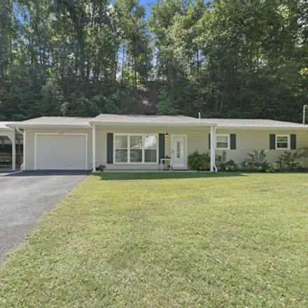 Buy this 4 bed house on 534 McMahan Road in Pigeon Forge, TN 37863