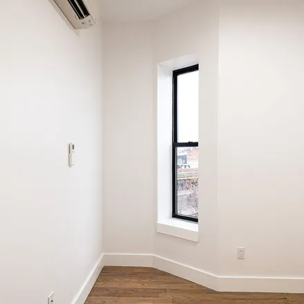 Image 8 - 1027 Putnam Avenue, New York, NY 11221, USA - Apartment for rent