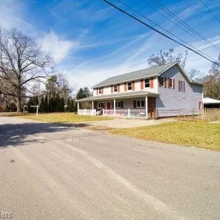 Image 2 - 1316 Wakito Street, Wolverine Lake, Commerce Charter Township, MI 48390, USA - House for sale