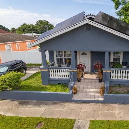 Buy this 5 bed house on 2721 West Beach Street in Tampa, FL 33607