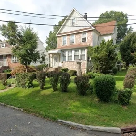 Buy this 6 bed house on 90 North Prospect Terrace in Teaneck Township, NJ 07666