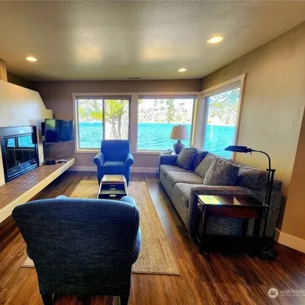 Buy this 2 bed apartment on 101 Manson View Drive in Chelan County, WA 98831