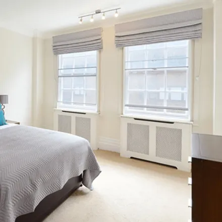 Image 4 - Isokon Plus, Turnham Green Terrace, London, W4 1QP, United Kingdom - Apartment for rent