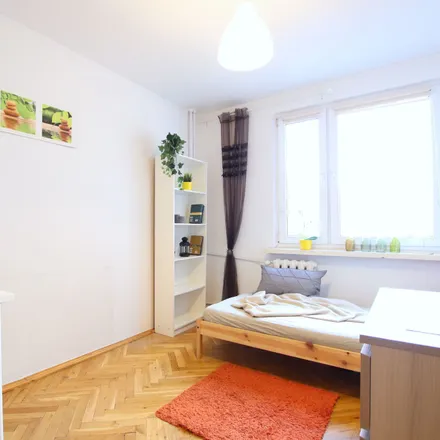 Rent this 6 bed room on Nawrot 6 in 90-060 Łódź, Poland