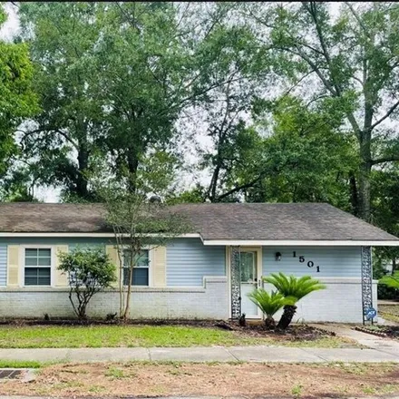 Image 1 - 1501 Fremaux Ave, Slidell, Louisiana, 70458 - House for sale
