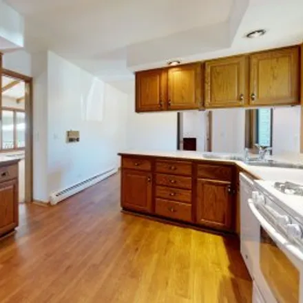Buy this 4 bed apartment on 916 Huber Lane in North Shore, Glenview