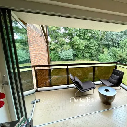 Image 3 - Beech Court - Apartment for sale