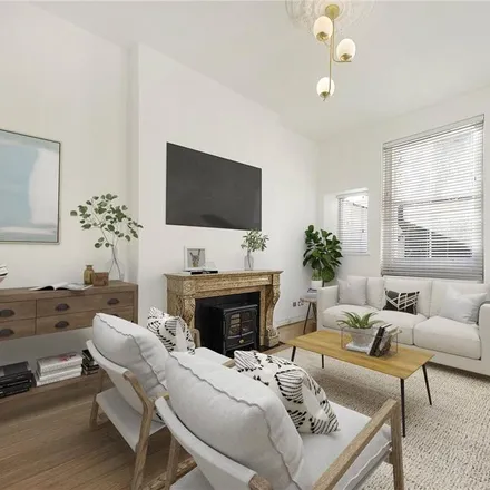 Rent this 3 bed townhouse on 13 Philbeach Gardens in London, SW5 9EZ