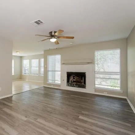 Image 7 - 6024 Bridal Trl, Fort Worth, Texas, 76179 - House for sale