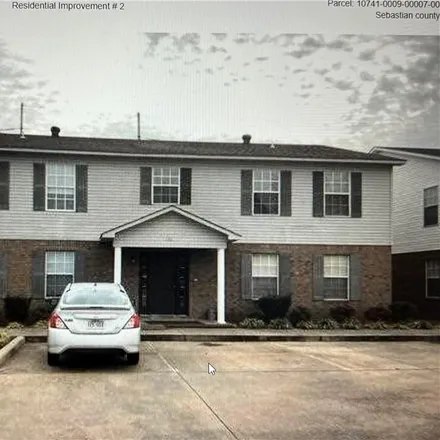 Rent this 2 bed duplex on 1304 Fort Street in Barling, AR 72923