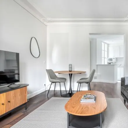 Image 4 - 6 Rue des Batignolles, 75017 Paris, France - Apartment for rent