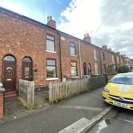 Rent this 2 bed townhouse on Coppenhall in Broad Street / North Street, Broad Street
