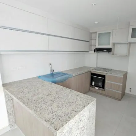 Buy this 2 bed apartment on Jahen in Avenida Leopoldo Carrera Calvo, 090902