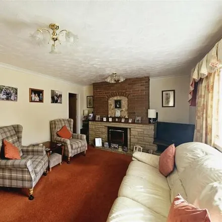 Image 3 - Coniston Way, Bewdley, DY12 2PP, United Kingdom - House for sale