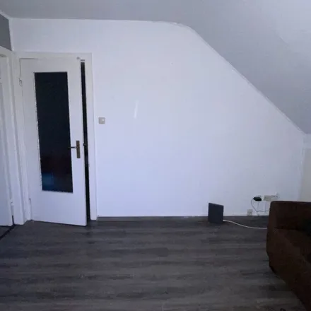 Rent this 2 bed apartment on Mühlenweg in 22880 Wedel, Germany