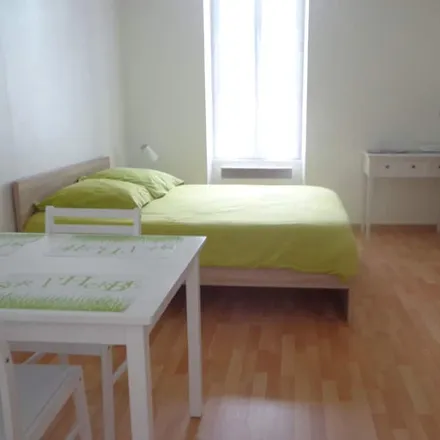 Rent this 1 bed apartment on 23000 Guéret
