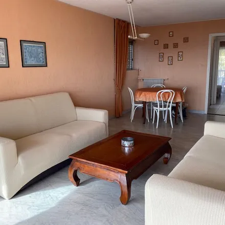 Rent this 2 bed apartment on 5 Rue de l'Hôtel de Ville in 06000 Nice, France