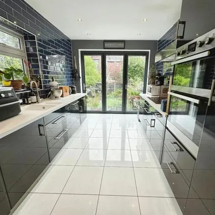 Image 6 - Bamford Grove, Manchester, M20 2FF, United Kingdom - Townhouse for sale