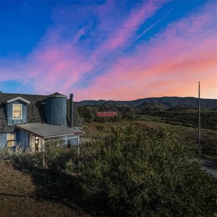 Image 1 - 32398 Agua Dulce Canyon Road, Los Angeles County, CA 91390, USA - Loft for sale