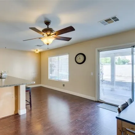 Image 3 - 9473 Coral Berry Street, Paradise, NV 89123, USA - Loft for sale