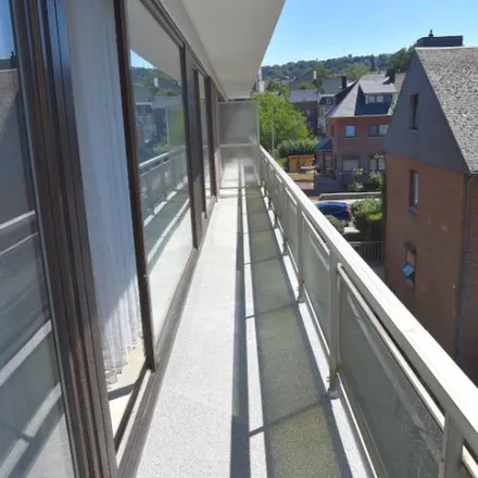 Image 6 - Rue Alfred Bequet 25, 5000 Namur, Belgium - Apartment for rent