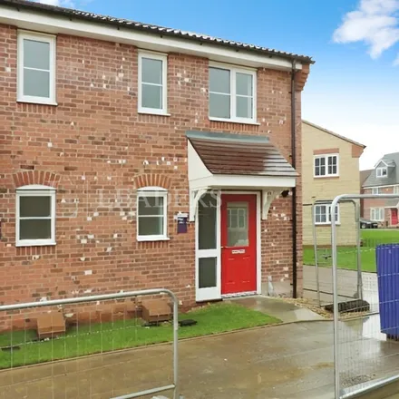 Rent this 2 bed duplex on Musselburgh Way in Bourne, PE10 0XY