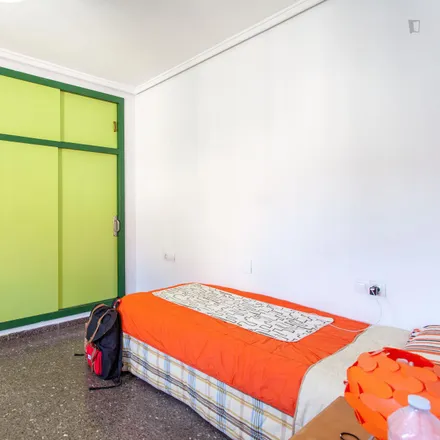 Image 2 - Carrer d'Alboraia, 74, 46010 Valencia, Spain - Room for rent