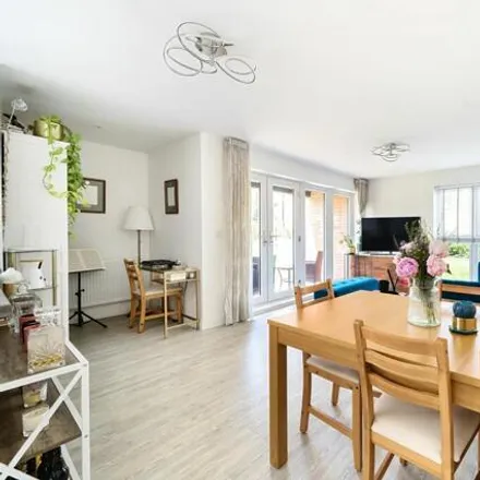Image 2 - Stoney Lane, Winchester, Hampshire, So22 - Apartment for sale