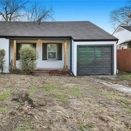 Rent this 3 bed house on 2713 Mission Street in Fort Worth, TX 76109