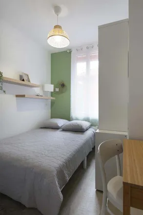 Rent this 2 bed room on 21bis Rue François Gillet in 69100 Villeurbanne, France